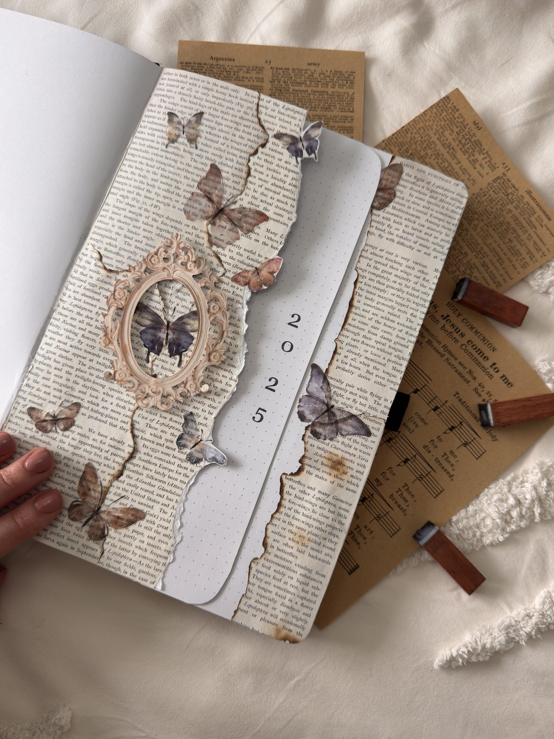 📍 💎 secret to staying productive: 2025 Bujo Cover Design | Digital Planner Assets