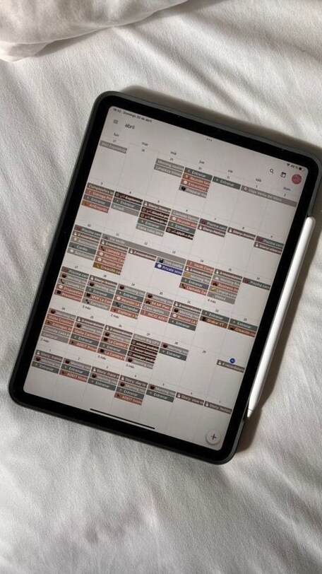 ☁️ 🧵 

The Secret to Staying Productive and Inspired This Year