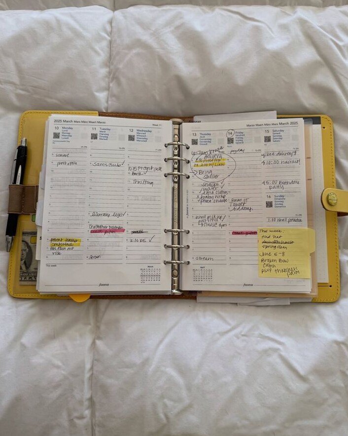 The Secret To Staying Productive And Inspired This Year ✅ 🎁