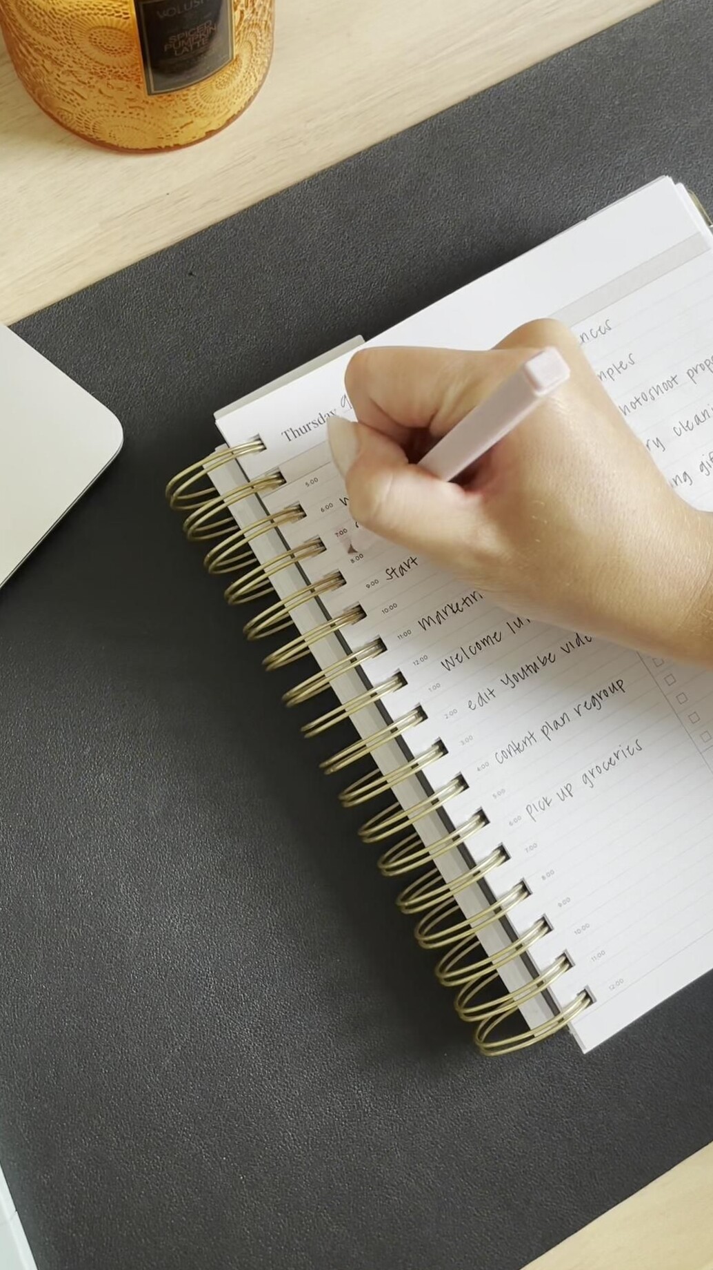 🌸 🍰 The Ultimate 2024 Daily Planner for Creative Minds | romanticize your routine