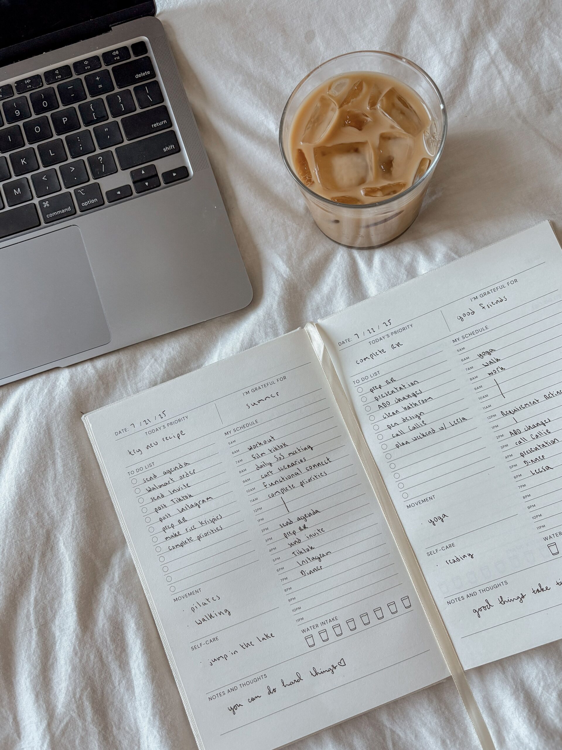 Wellness Planner for Productive Mornings | Corporate Girl Desk — 💍 💌 secret to staying productive